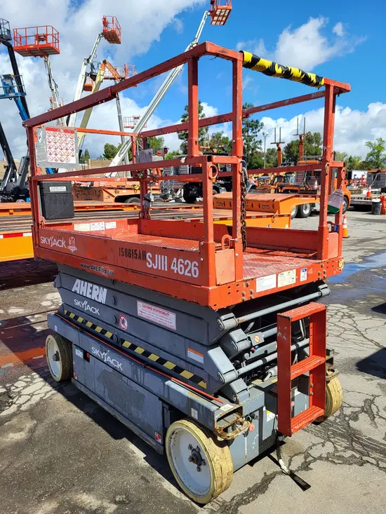 2015 Skyjack SJIII4626 Scissor Lift