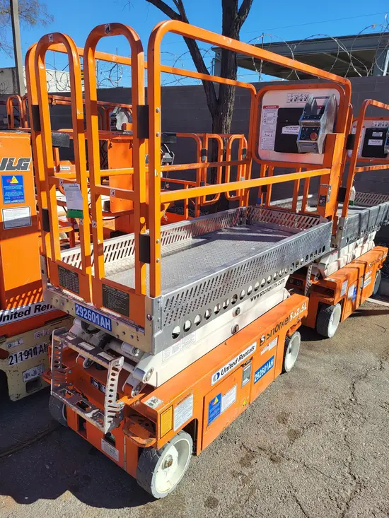 2022 Snorkel S3215L Scissor Lift