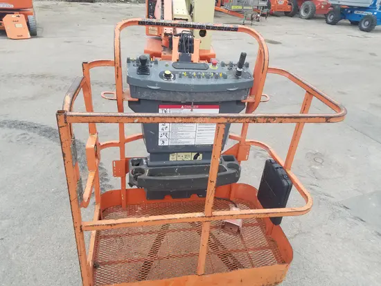 2012 JLG E400AJPN Articulating Boom Lift