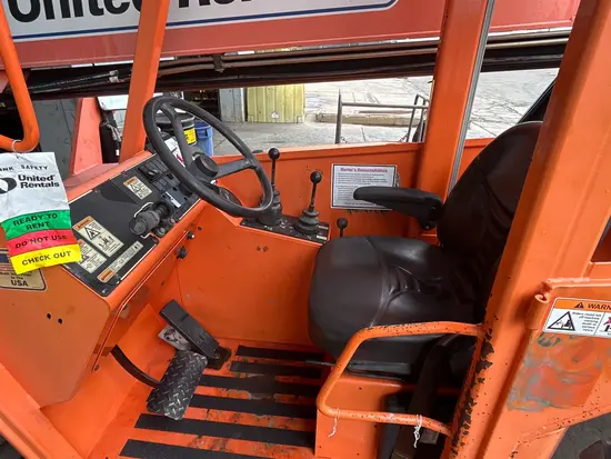 2015 SKYTRAK 6042 Forklift