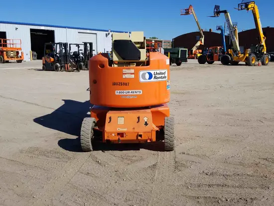2012 JLG E400AJPN Articulating Boom Lift