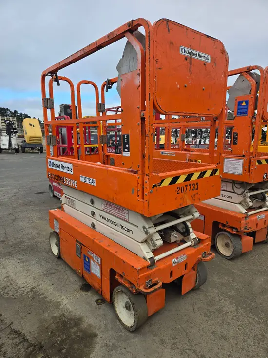 2018 Snorkel S3219E Scissor Lift