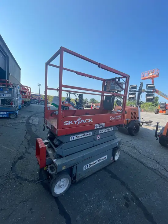 2016 Skyjack SJIII3219 Scissor Lift