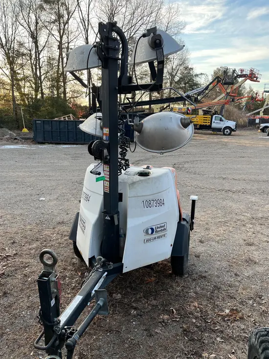 2018 Magnum Pro MLT6SM Portable Light Tower