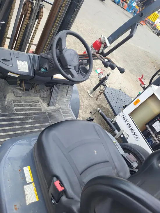 2017 Toyota 8FDU30 Warehouse Forklift