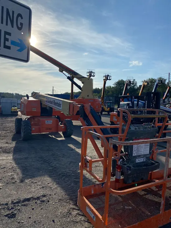 2017 JLG 660SJ Boom Lift