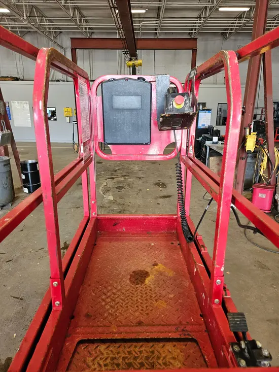 2018 MEC MICRO 19 Scissor Lift