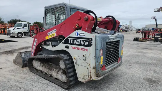 2018 Takeuchi TL12V2-CR Track Loader