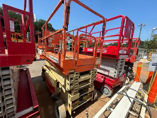 2016 JLG 3246ES Scissor Lift