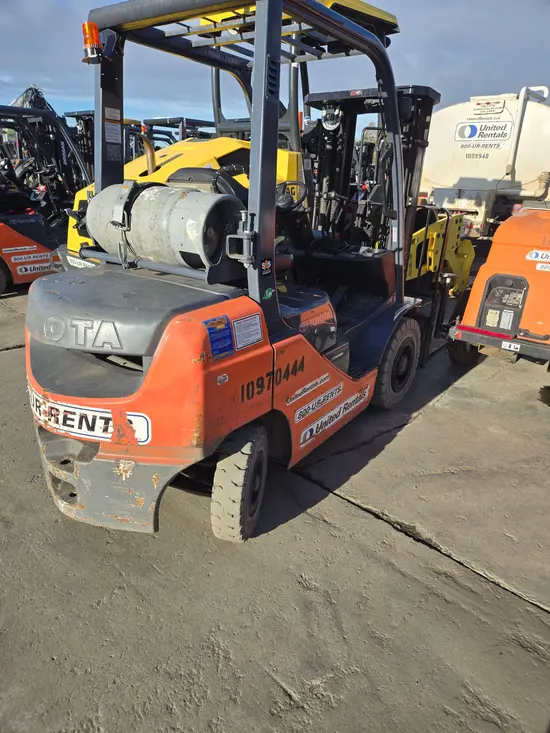 2019 Toyota 8FGU25 Warehouse Forklift