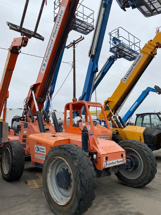 2016 SKYTRAK 6042 Forklift