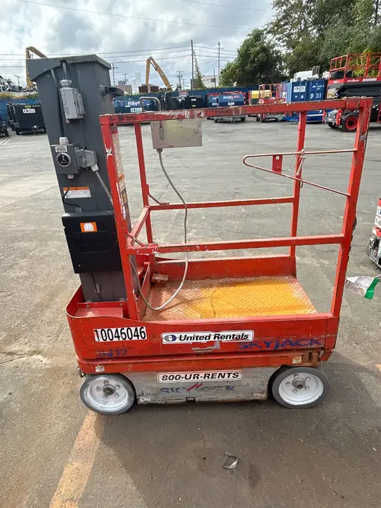 2012 Skyjack SJ12 Self-Propelled One-Person Lift