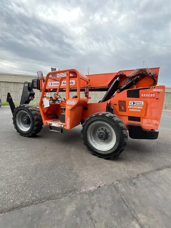 2017 SKYTRAK 10054 Forklift