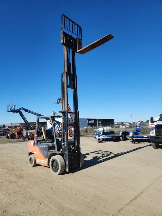 2017 Toyota 8FDU30 Warehouse Forklift