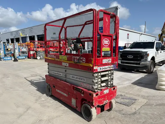 2017 MEC 2632SE Scissor Lift