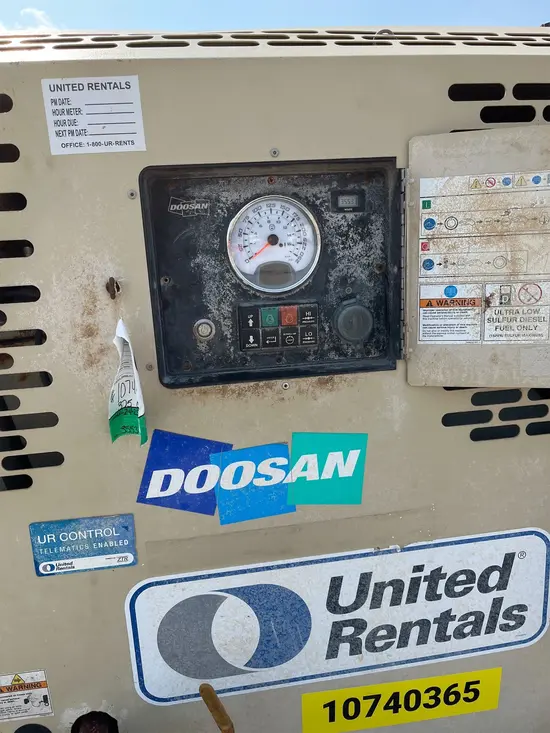 2018 Doosan P425/HP375WCUT4 Air Compressor