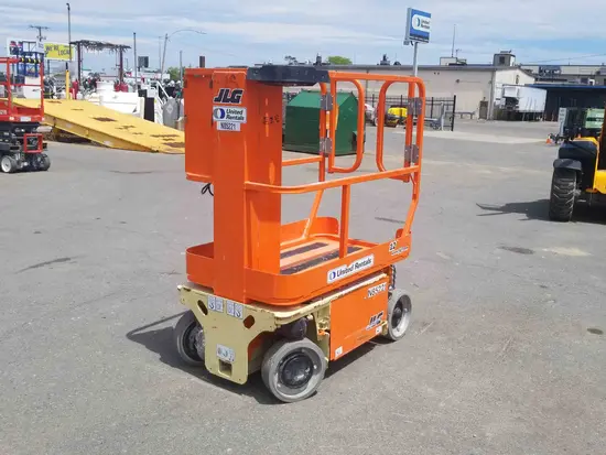 2014 JLG 1230ES Self-Propelled One-Person Lift