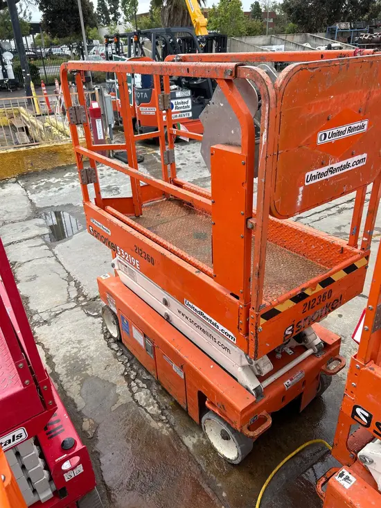 2018 Snorkel S3219E Scissor Lift