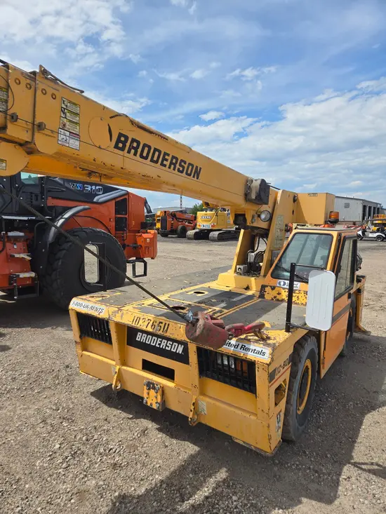 2015 Broderson IC-80-3J