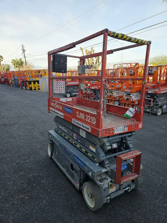 2014 Skyjack SJIII3219 Scissor Lift
