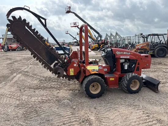 2018 Ditch Witch RT45 Trencher