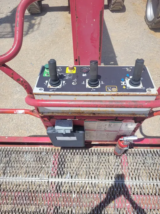 2015 MEC 60J-E Boom Lift