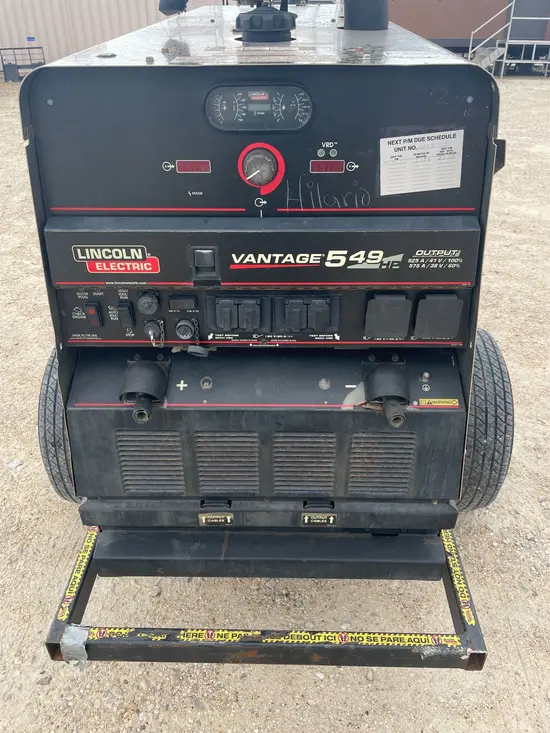 2019 Lincoln Electric VANTAGE 549 Welder