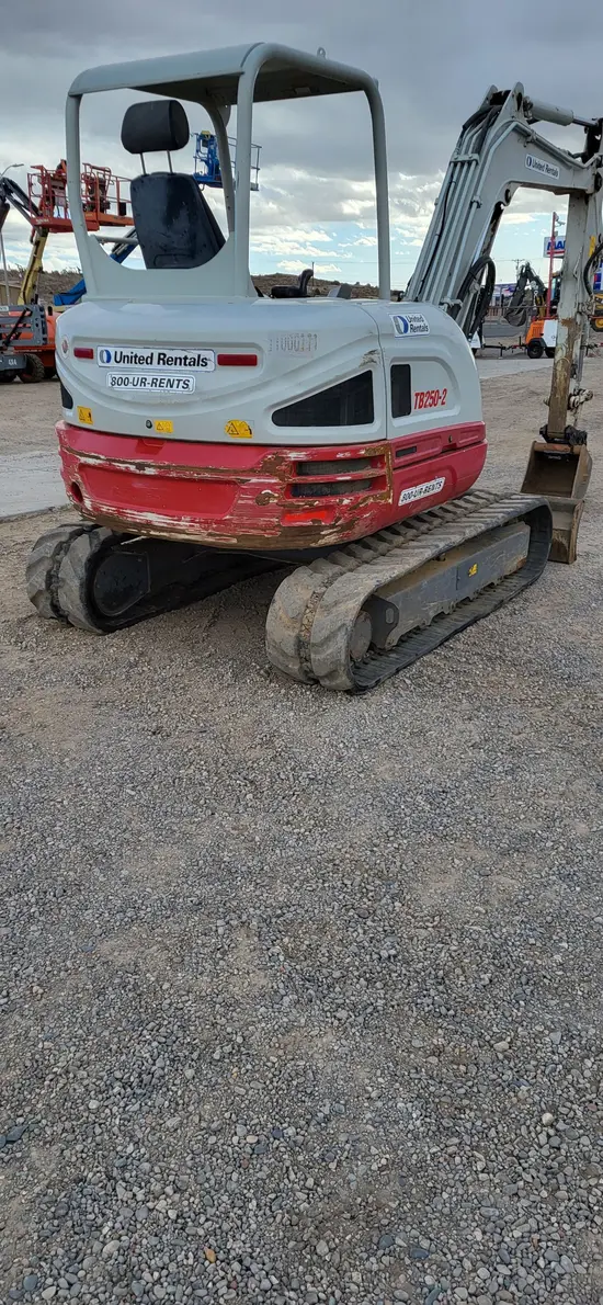 2019 Takeuchi TB250-2R Mini Excavator