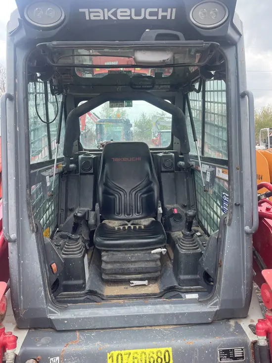 2018 Takeuchi TL12R2-CR Track Loader