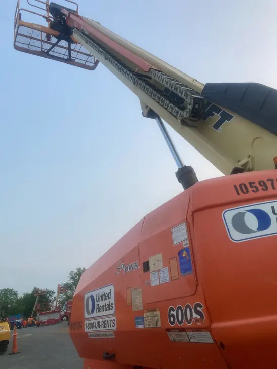 2017 JLG 600S Boom Lift