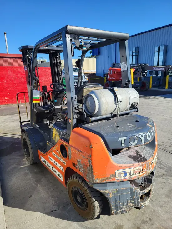 2018 Toyota 8FGU25 Warehouse Forklift