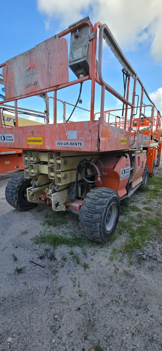 2014 JLG 3394RT Rough Terrain Scissor Lift