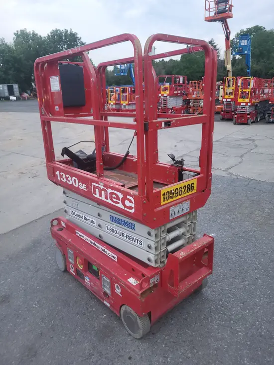 2017 MEC 1330SE Scissor Lift