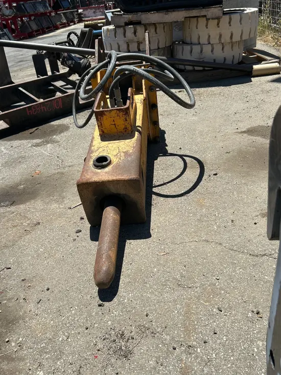 2017 Arrowhead Rockdrill R75S Attachment