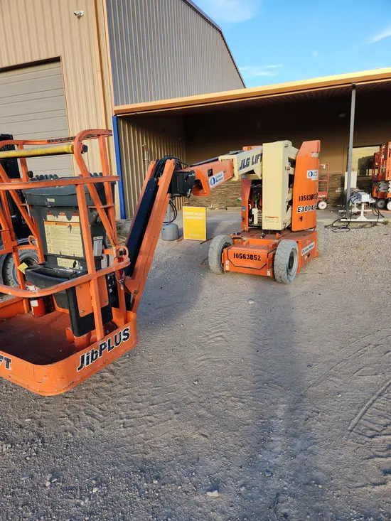 2017 JLG E300AJP Articulating Boom Lift