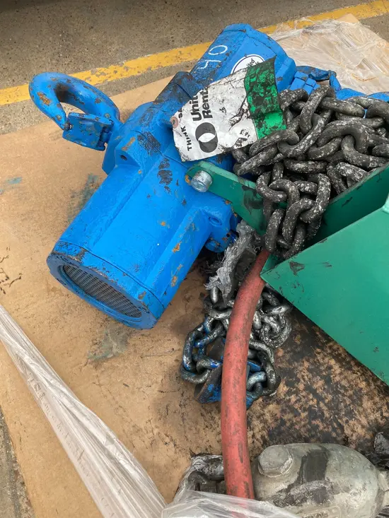 2011 JD NEUHAUS PROFI 3T/6T Hoist