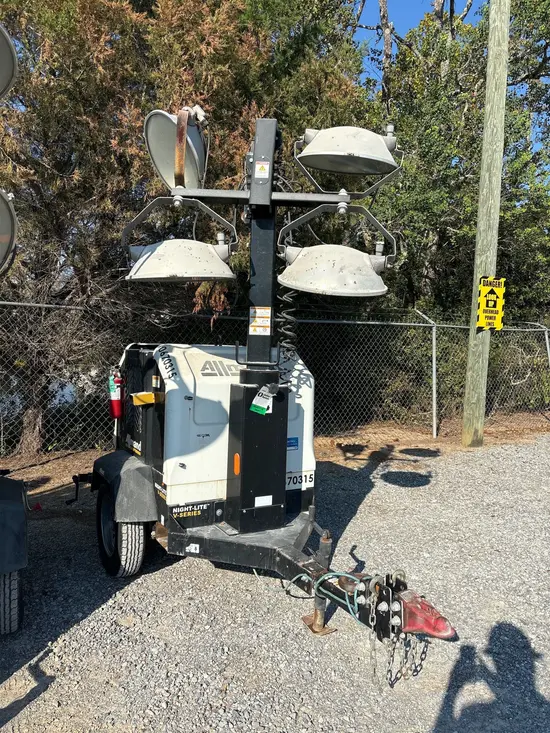 2017 Allmand NIGHT-LITE PRO Portable Light Tower