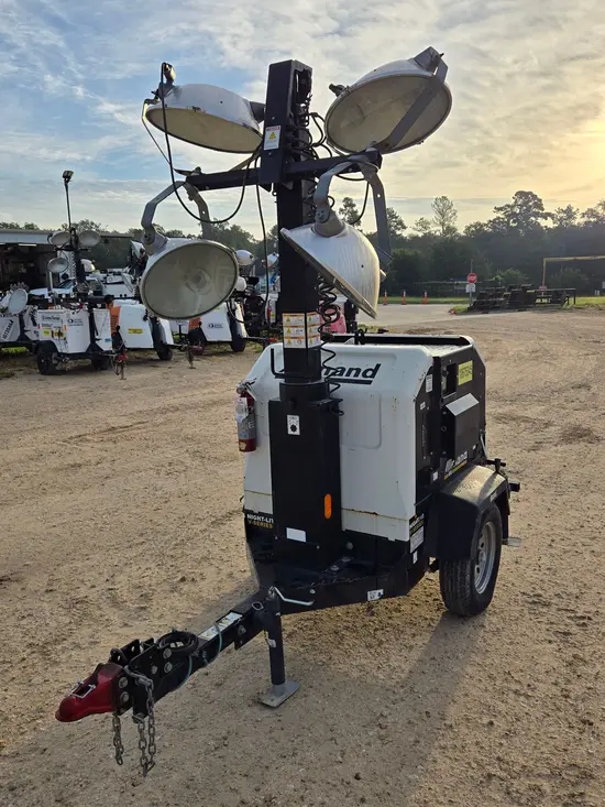 2017 Allmand NIGHT-LITE PRO Portable Light Tower