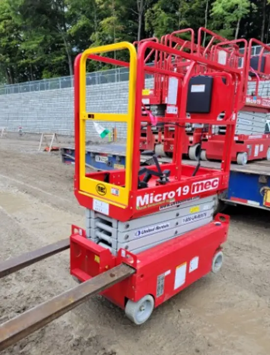 2021 MEC MICRO 19 Scissor Lift