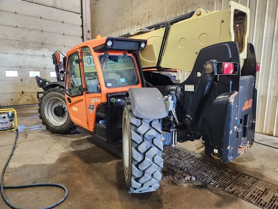 2018 JLG 1055 Forklift