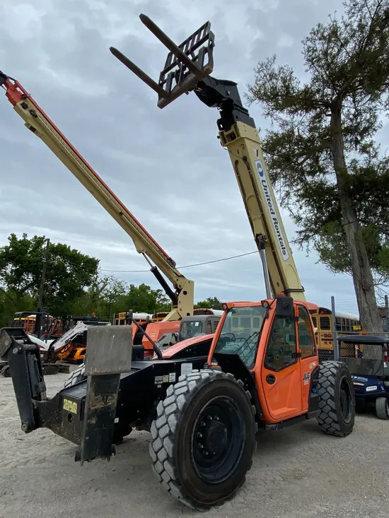 2018 JLG 1055 Forklift
