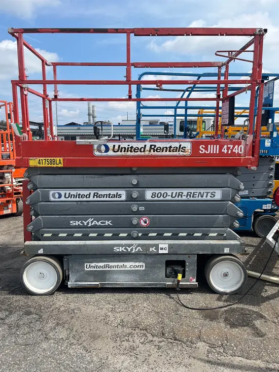 2017 Skyjack SJIII4740 Scissor Lift