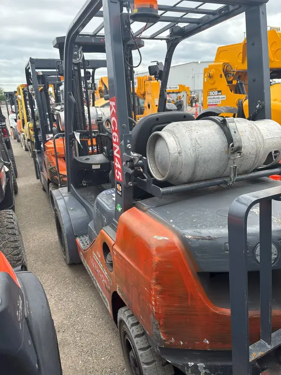 2018 Toyota 8FGU25 Warehouse Forklift