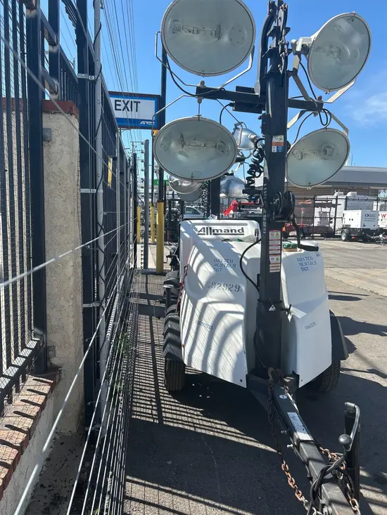 2017 Magnum Pro MLT6SM Portable Light Tower