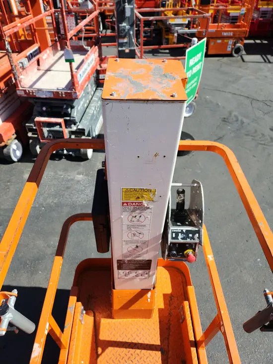 2021 Snorkel TM16E Self-Propelled One-Person Lift