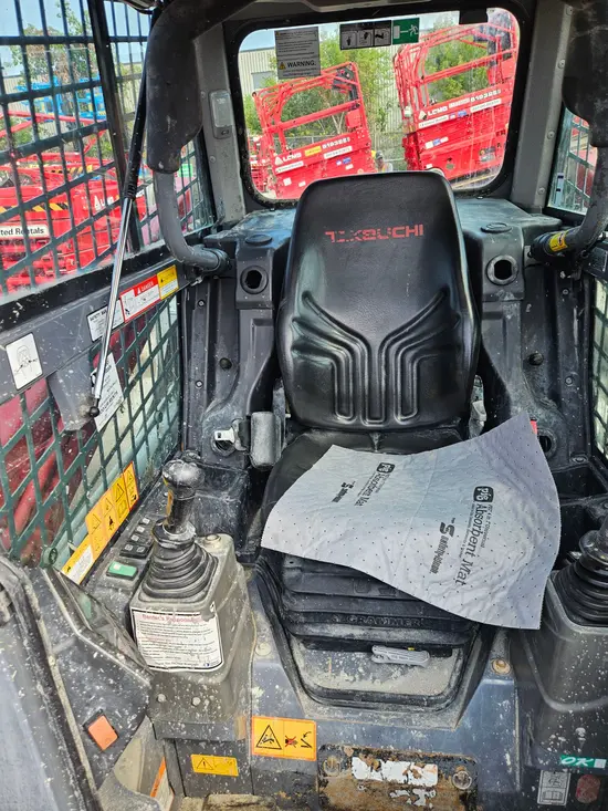 2021 Takeuchi TL8R2-CR Track Loader