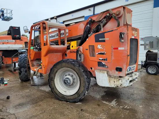 2016 SKYTRAK 8042 Forklift