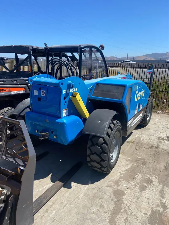 2017 Genie GTH-5519 Forklift
