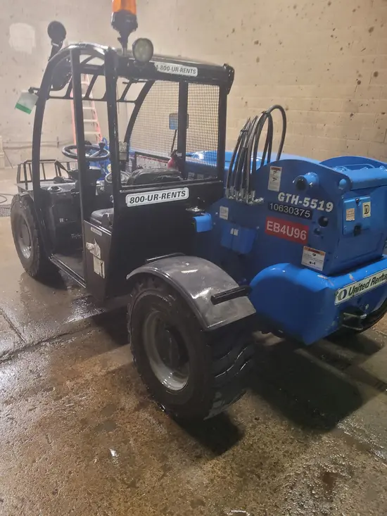 2017 Genie GTH-5519 Forklift