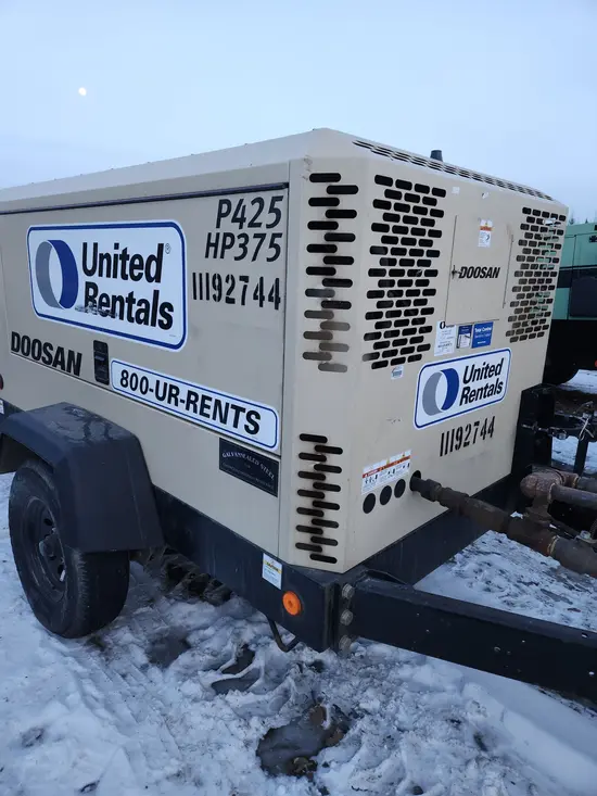 2021 Doosan P425/HP375WCU Air Compressor
